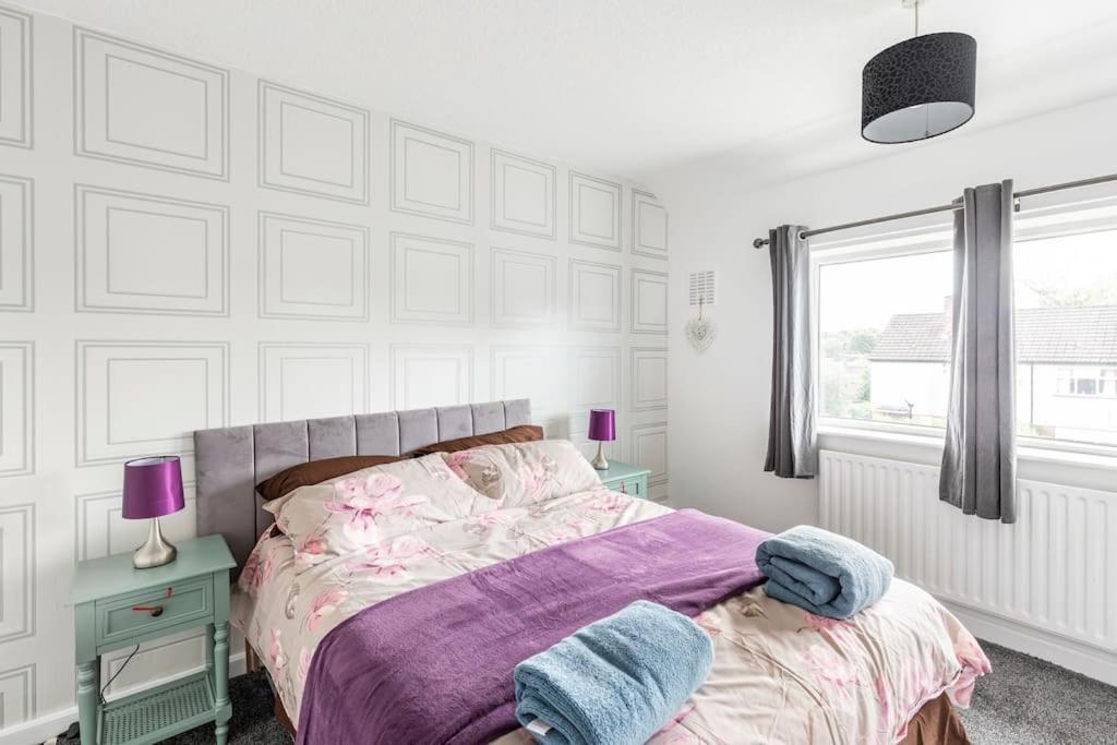 Entire Charming 5-Bed House In Darwen Blackburn Bb1 Free Parking Roadside Rishton Ngoại thất bức ảnh